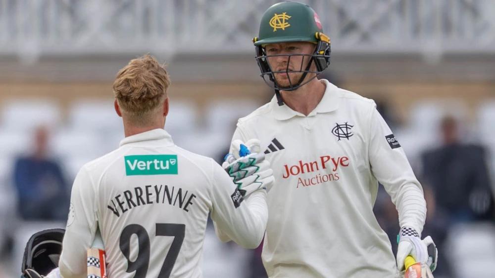Kyle Verreynne and David Bedingham hit centuries in English County Championship