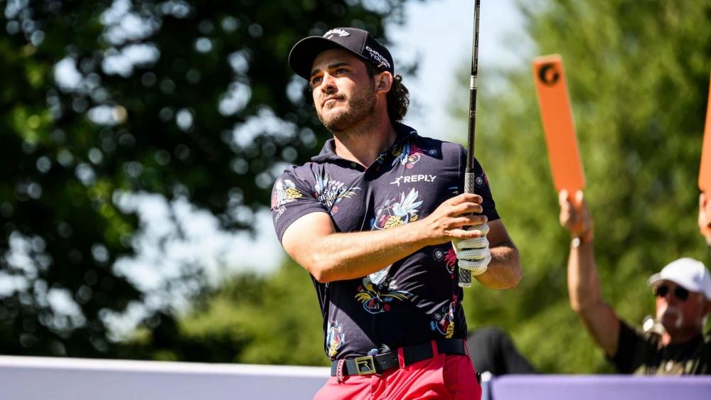 Gregorio De Leo edges ahead as packed field gives chase at Turkish Airlines Open