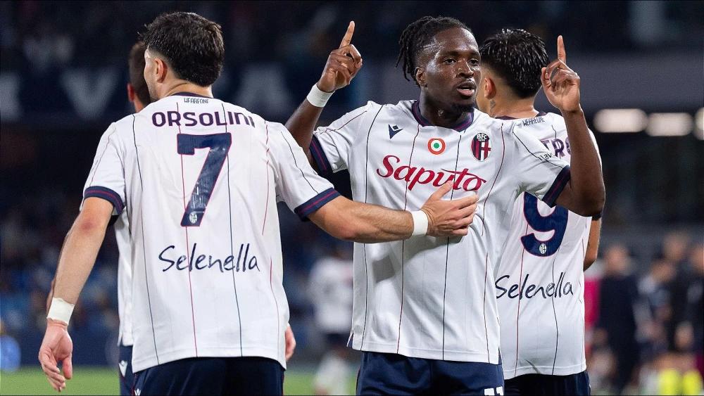 Antonio Conte frustrated as Napoli throw away top-four chance in Bologna loss