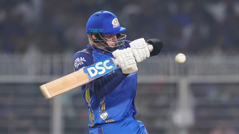IPL: Paras Mhambrey admits Mumbai Indians should've done better despite tough pitch