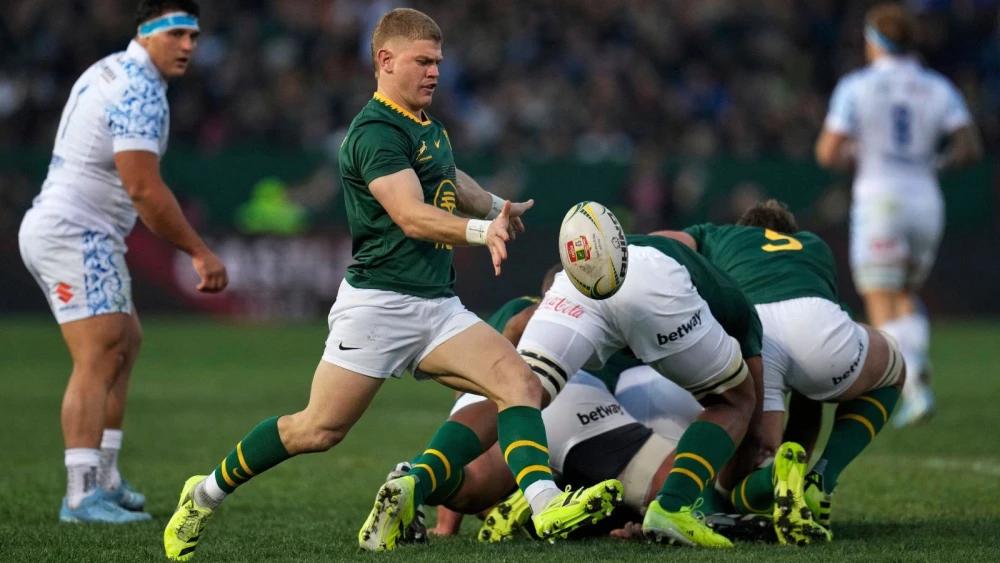 Springbok scrumhalf stocks take another blow as Morne van den Berg ruled out