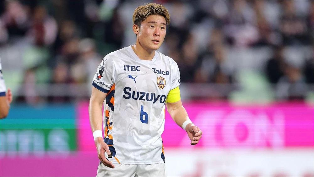 Japanese midfielder Zento Uno seals dream Borussia Monchengladbach move