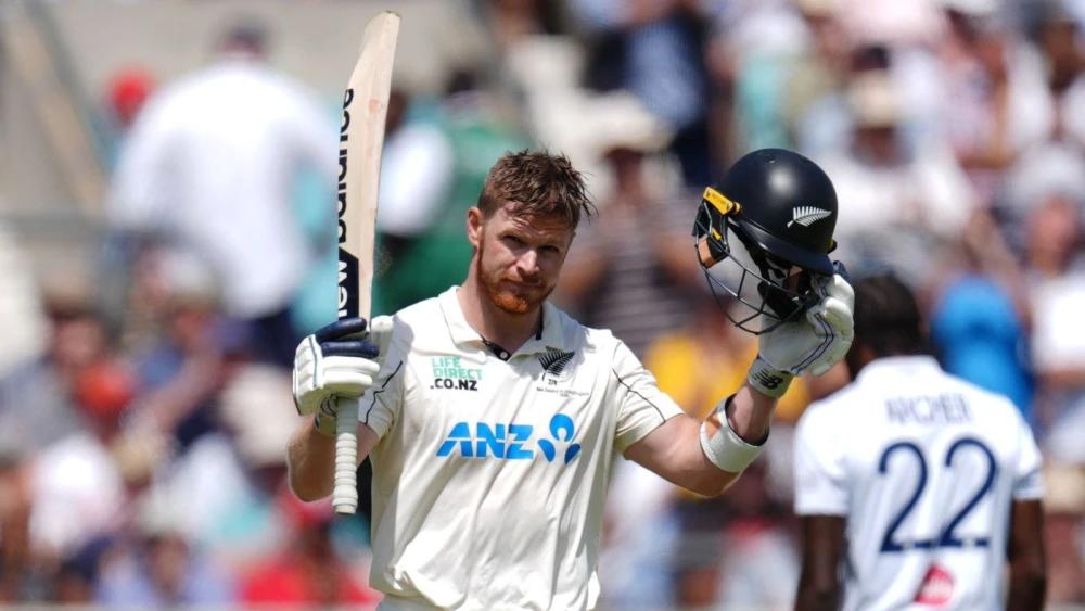 England left reeling as Phillips' maiden Test century puts New Zealand in command