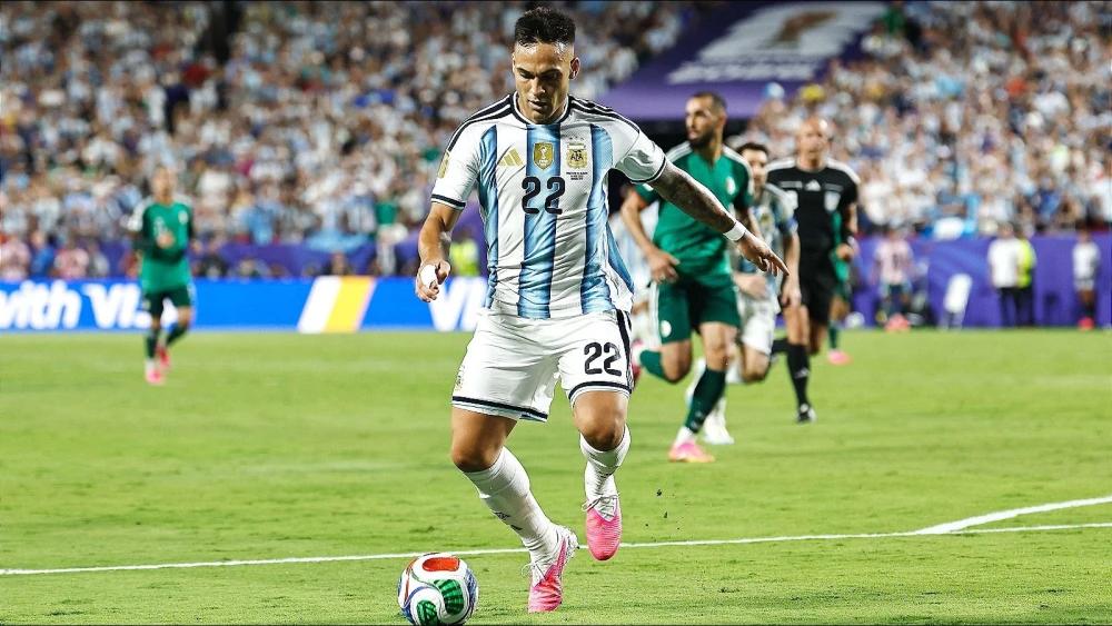 Argentina coach Lionel Scaloni faces 'big' striker selection call vs Austria
