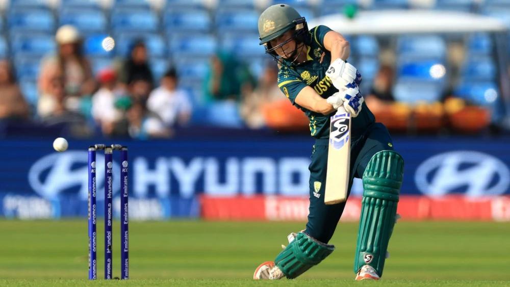 Australia cruise past Pakistan as Ellyse Perry dominates with bat and ball