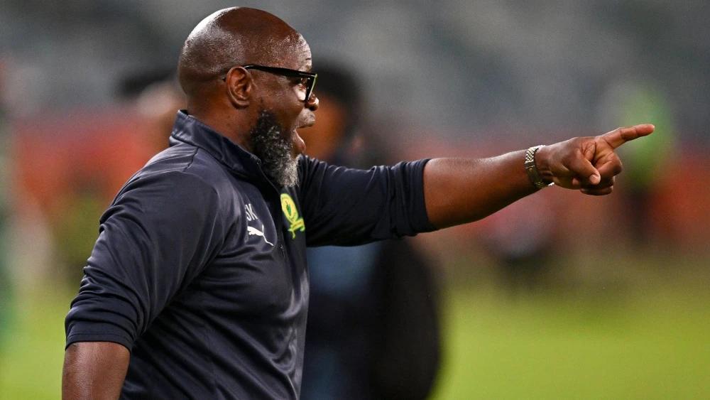 Komphela warns Bafana Bafana of South Korea's counter-attack threat