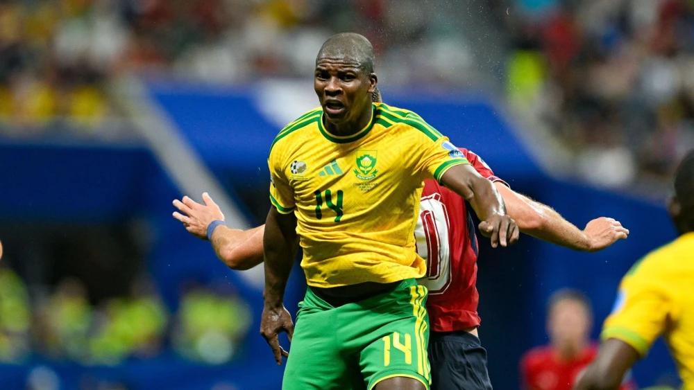 Linda Mntambo hails Bafana star, former Orlando Pirates defender Mbekezeli Mbokazi