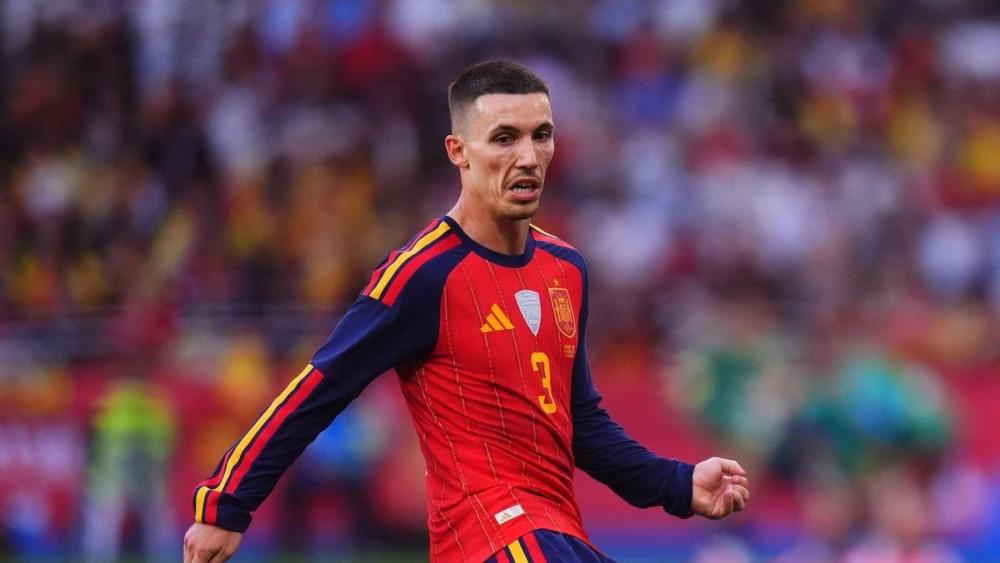 Report: Alejandro Grimaldo chooses Atletico Madrid as Barcelona reunion fades