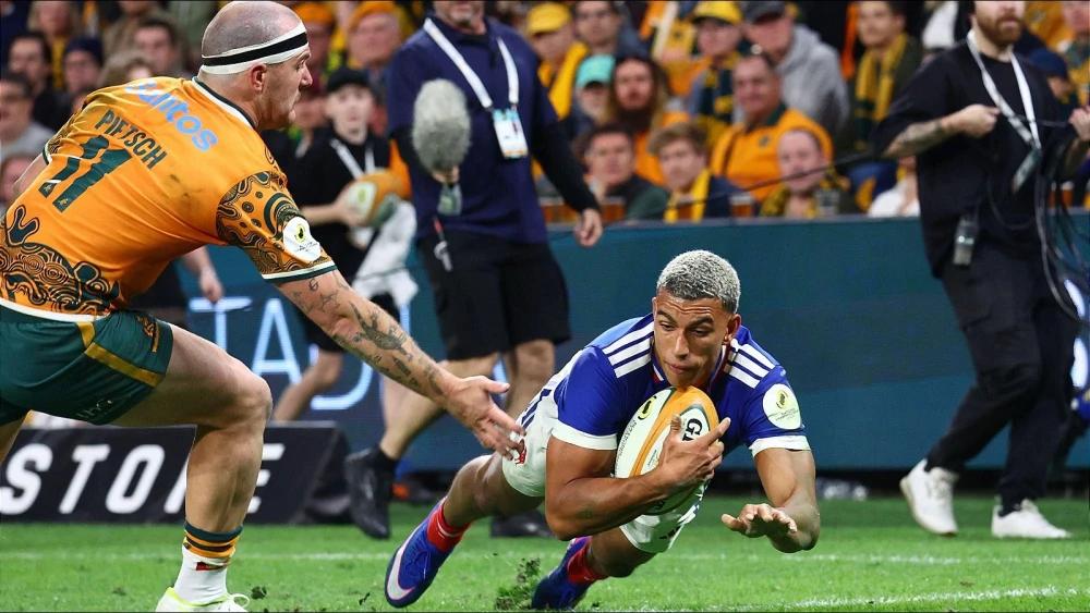 France storm back to crush Wallabies in Nations Championship