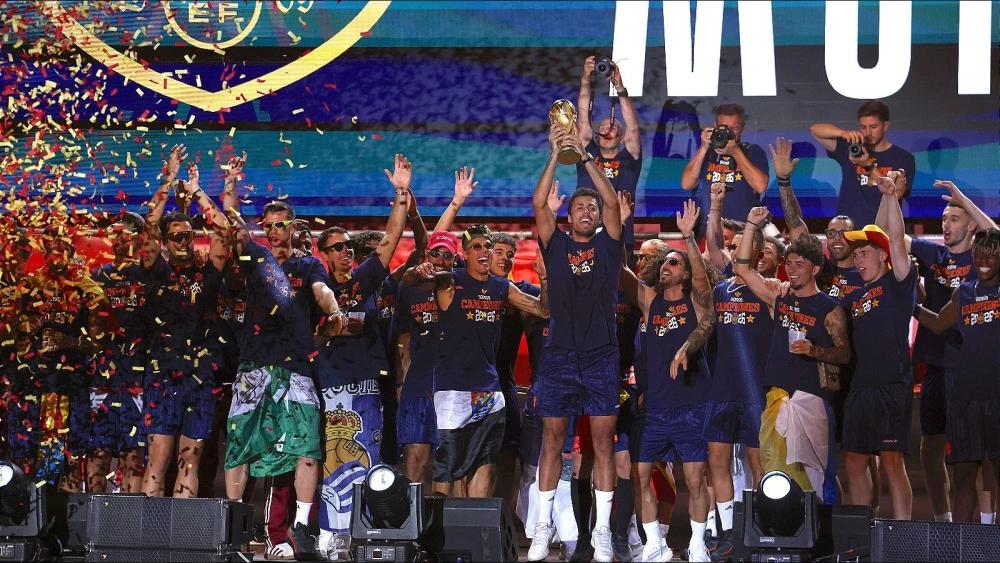 Rodri hails Spain's World Cup glory as Madrid welcomes home champions