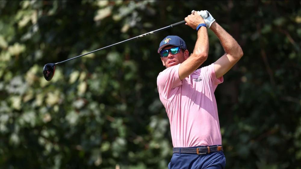 Ben Kohles soars two clear with eagle finish at 3M Open