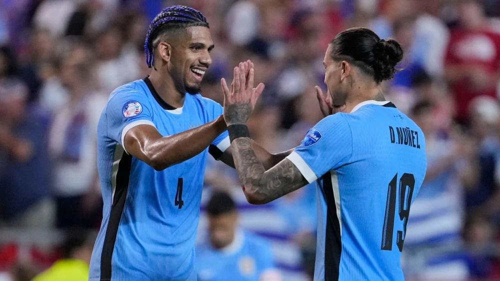 Darwin Nunez appears to confirm Ronald Araujo's Liverpool move prematurely