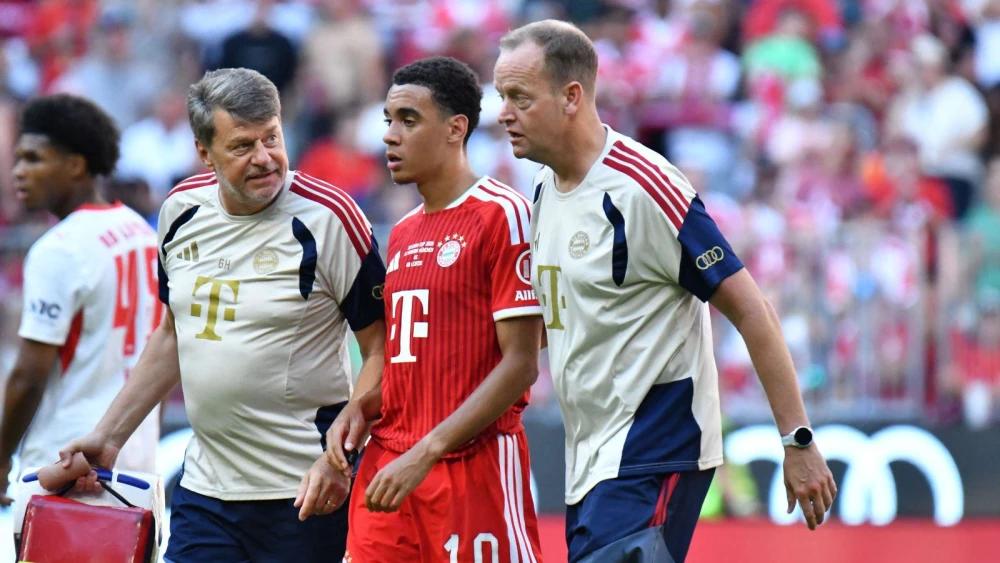 Bayern Munich ease fears after Jamal Musiala faints on field
