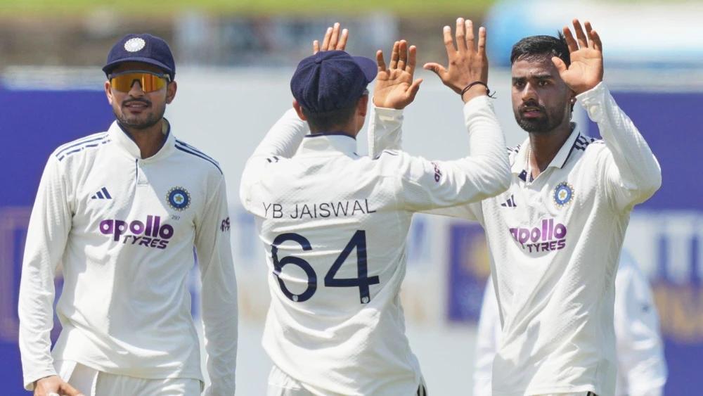 India drive home advantage in Sri Lanka despite Sonal Dinusha's maiden Test century
