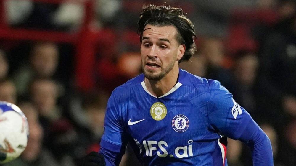 Matrc Guiu joins RB Leipzig from Chelsea on long-term contract