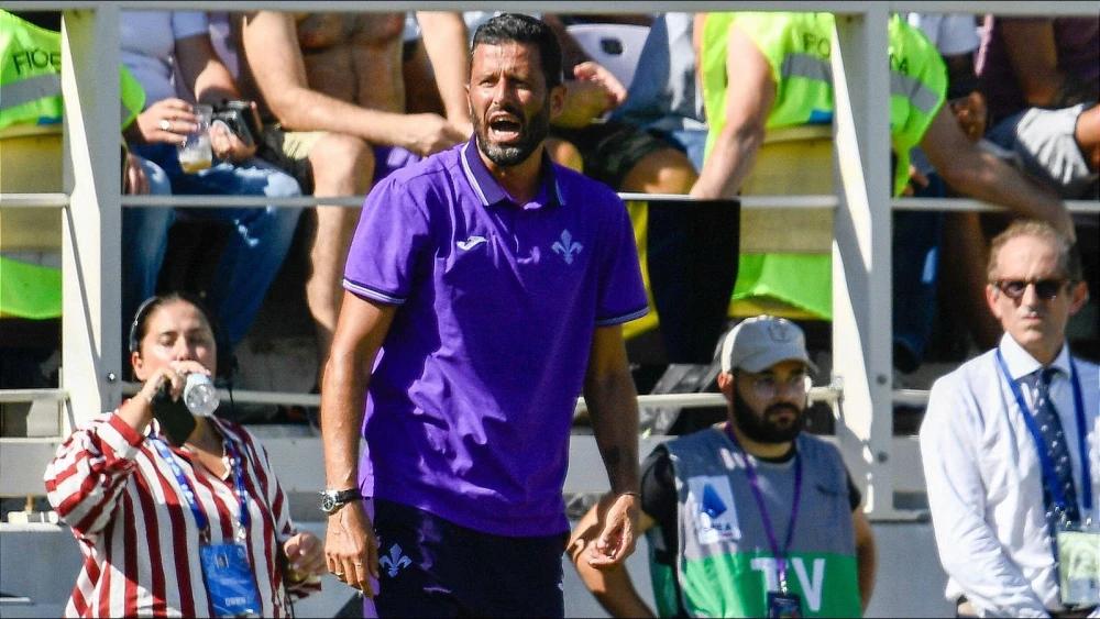 Fabio Grosso sacked as Fiorentina crash to third Serie A defeat