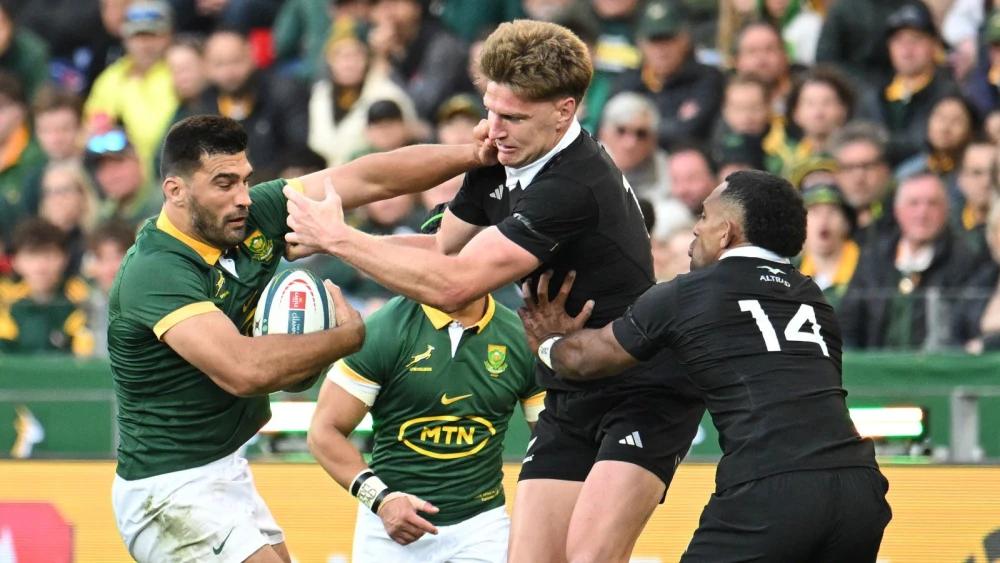 A rivalry within a rivalry: Damian de Allende salutes counterpart Jordie Barrett