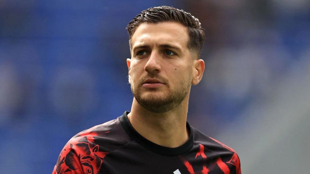 Diogo Dalot still determined to help Man Utd return to the top