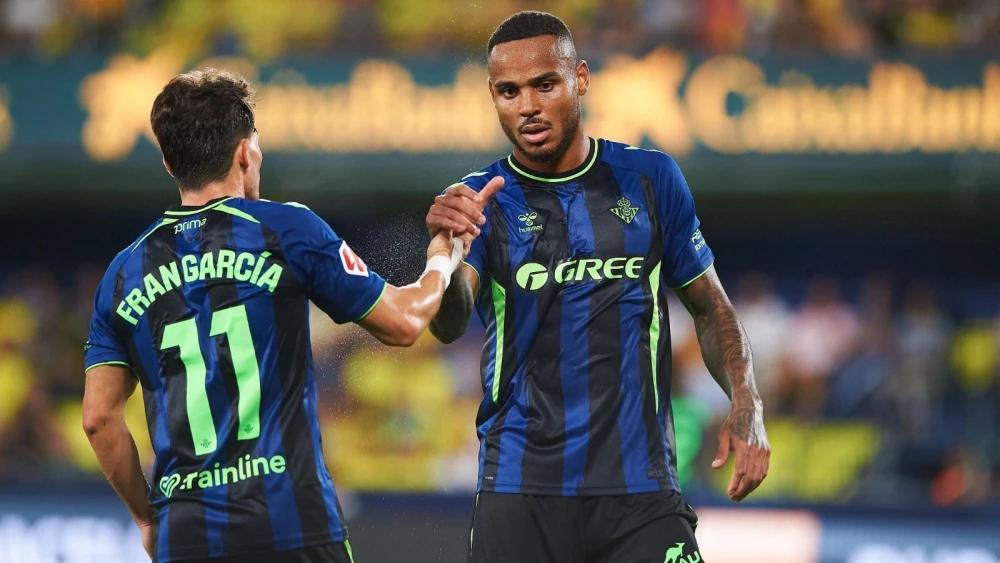 Real Betis hit back to deepen Villarreal's crisis