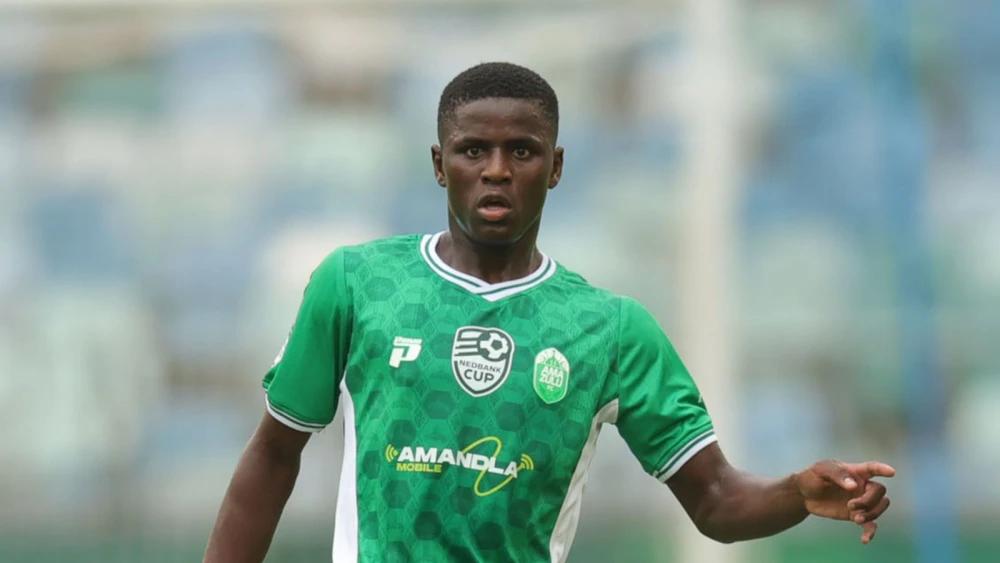 Mamelodi Sundowns snap up AmaZulu centre-back Wandile Dube