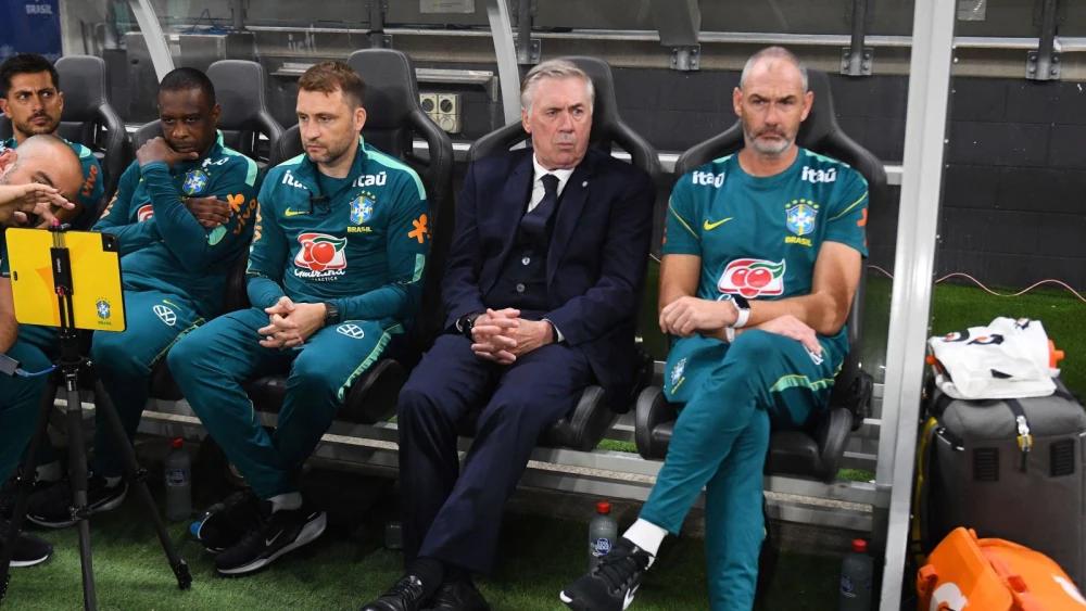 Late equaliser spares Brazil blushes in Australia draw