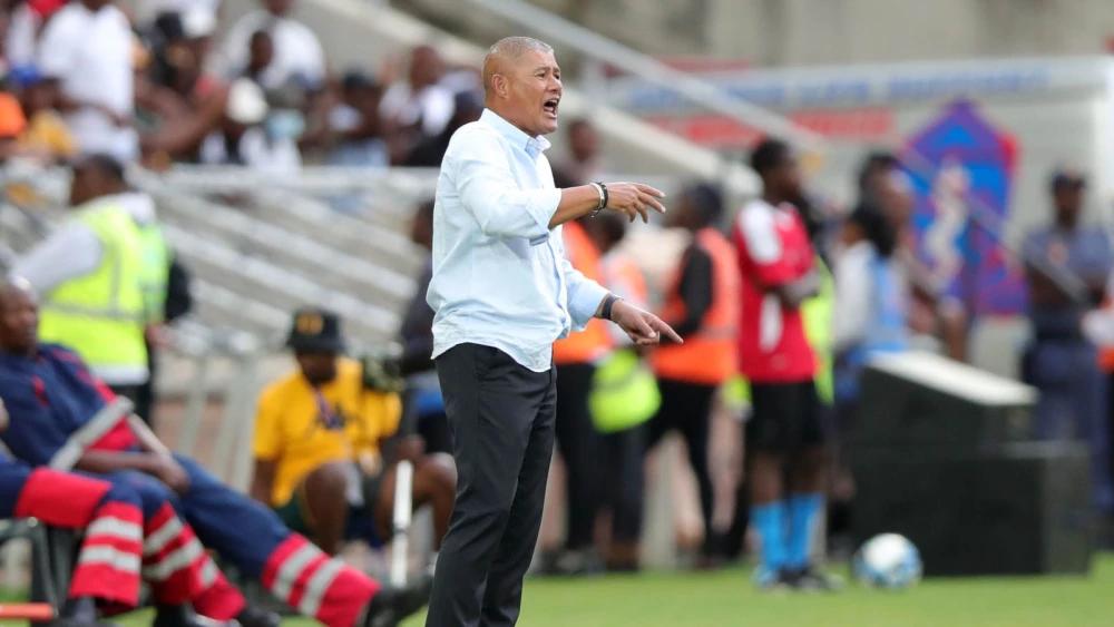 "It's a two-horse race" - Cavin Johnson rules Kaizer Chiefs out of Premiership title challenge