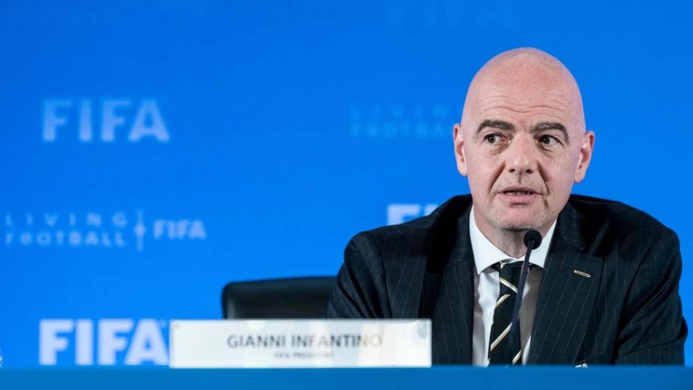 Infantino apologises over FIFA investment plan as calls for resignation grow