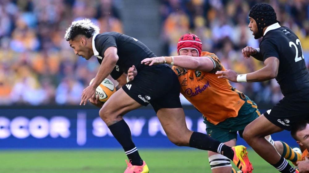 All Blacks thrash Wallabies in Sydney to extend Bledisloe Cup dominance