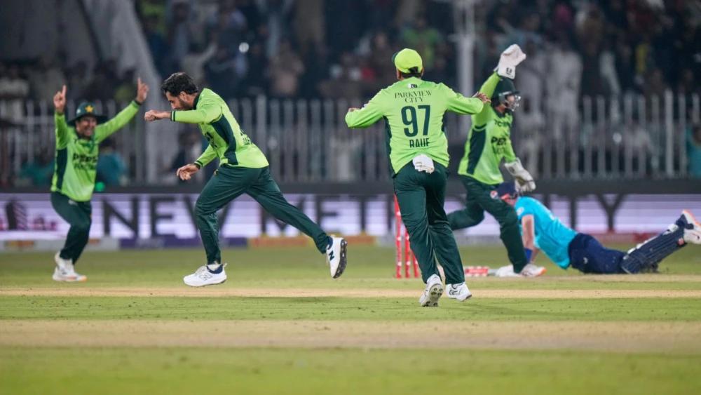 Arafat Minhas' all-round heroics helps Pakistan beat England in ODI tri-series