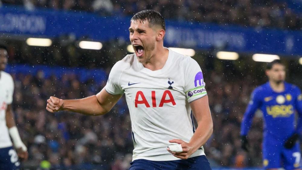 Tottenham secure special Stamford Bridge win as Chelsea stumble