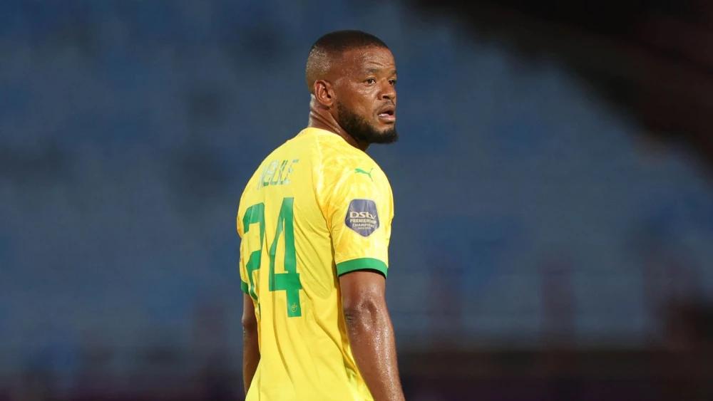 Sekhukhune United coach Lehlohonolo Seema refuses to rule out Sipho Mbule signing