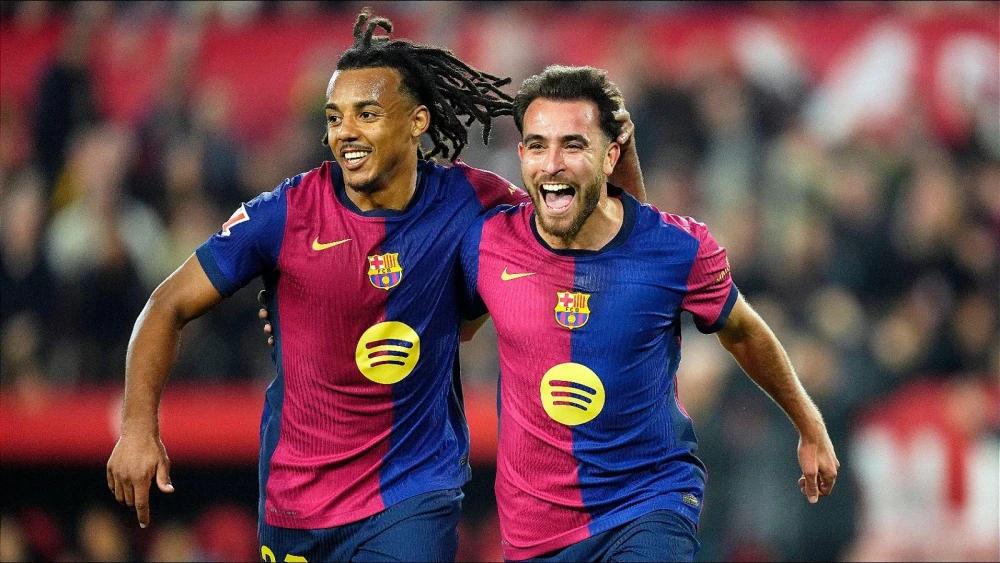 Eric Garcia has 'no issue' playing 'mixed roles' in Barcelona's tactical changes