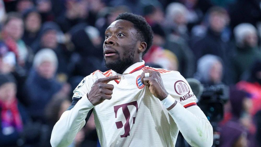 Alphonso Davies steps up injury recovery in bid for Bayern Munich return