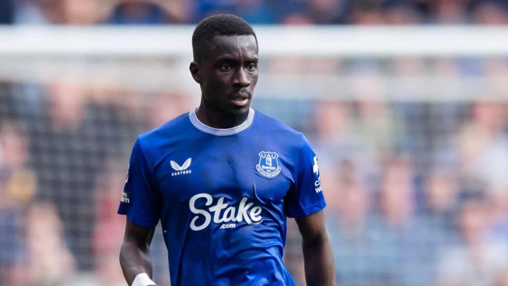 Everton offer new deals to Idrissa Gueye, Seamus Coleman