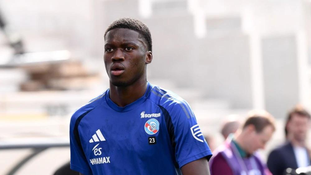 Chelsea land rising star Mamadou Sarr in long-term deal from Strasbourg
