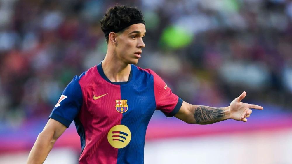 Borussia Dortmund target signing Barcelona full-back Hector Fort