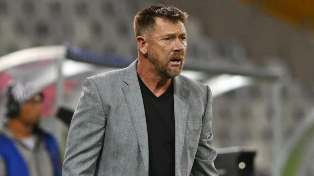 Eric Tinkler begins new chapter with Ghanaian giants Asante Kotoko