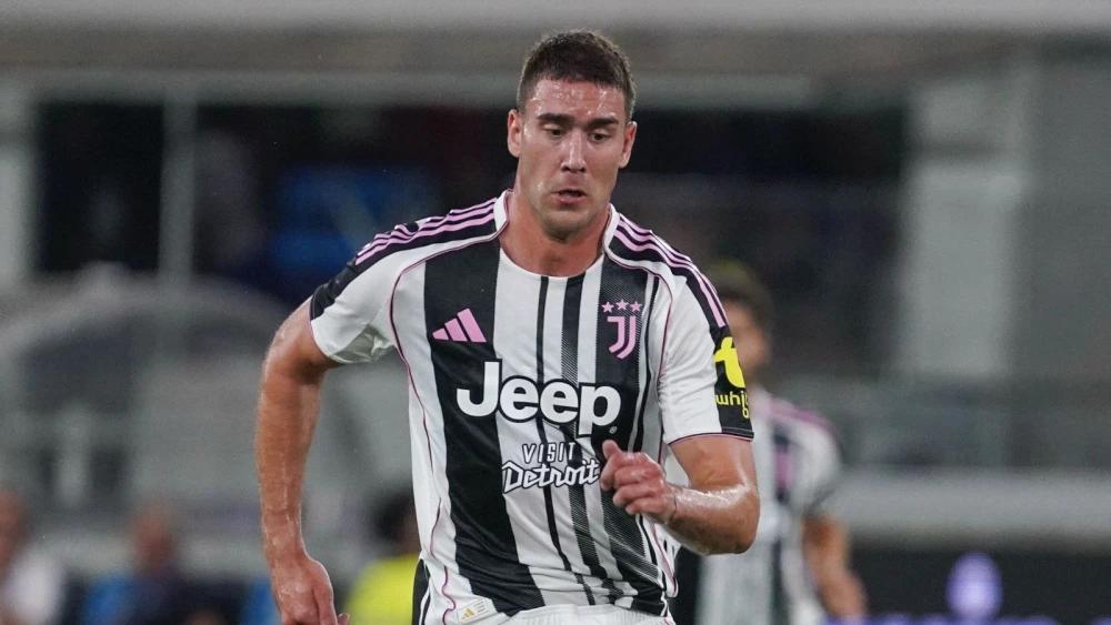 Dusan Vlahovic transfer talk from Juventus heats up as Bayern Munich eye move