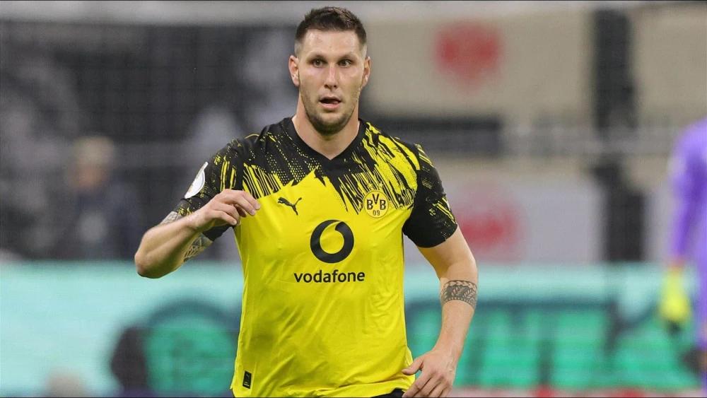 Niklas Sule announces retirement from football at the end of the season