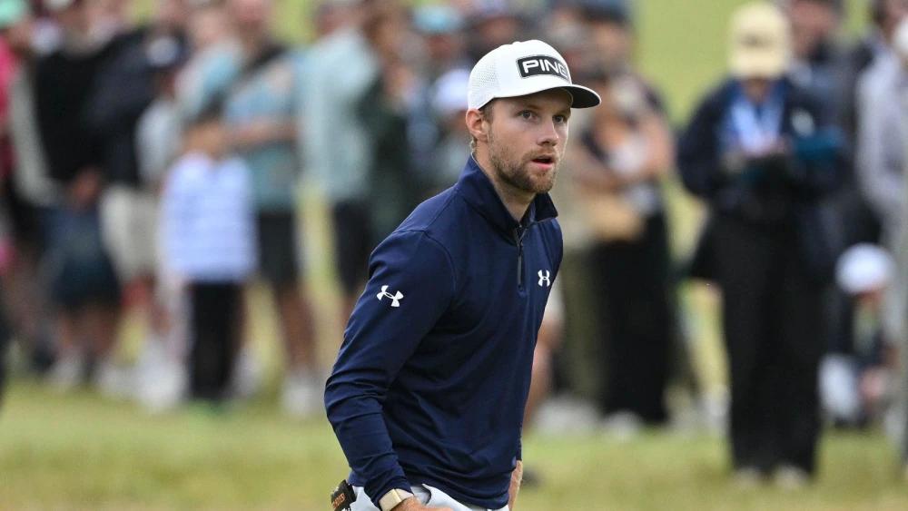 Neergaard-Petersen two clear in Melbourne as McIlroy eyes Sunday charge