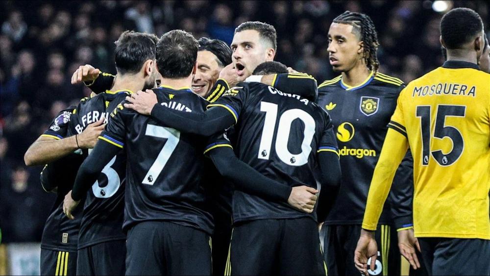 Ruben Amorim demands more as Man Utd hit Wolves for four