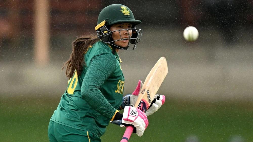Proteas Women cruise to victory in ODI opener against Ireland in East London
