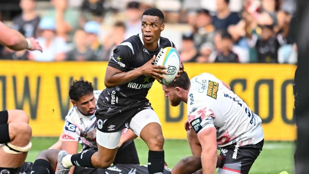 Sharks dig deep to give JP Pietersen winning start against Saracens