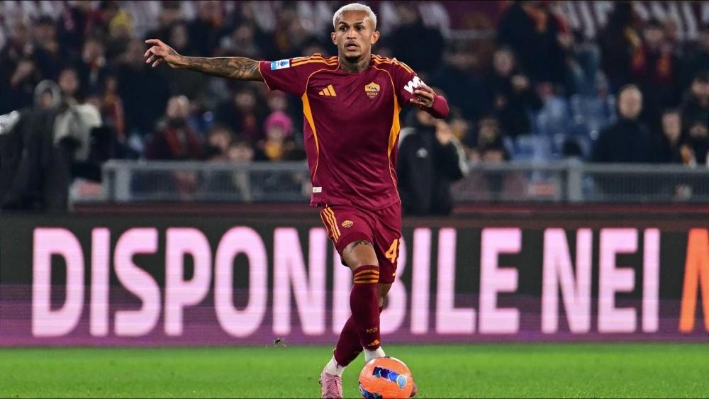 Inter Milan eye Roma's Wesley as Denzel Dumfries faces injury lay-off