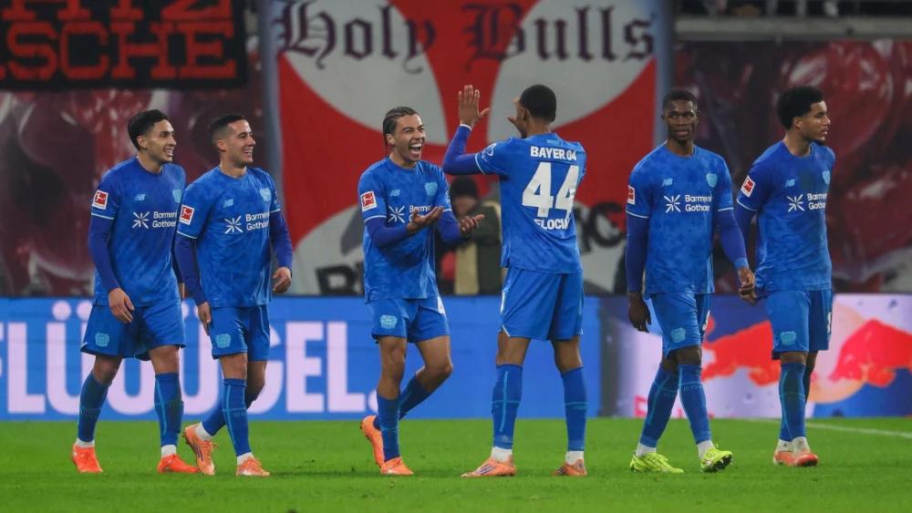 Bundesliga: Leverkusen leapfrog Leipzig with big win on the road