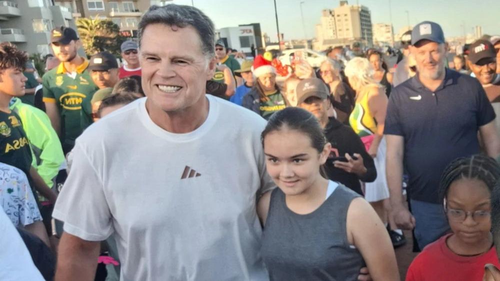 Hundreds join Bok coach Rassie Erasmus for Christmas morning walk in Cape Town