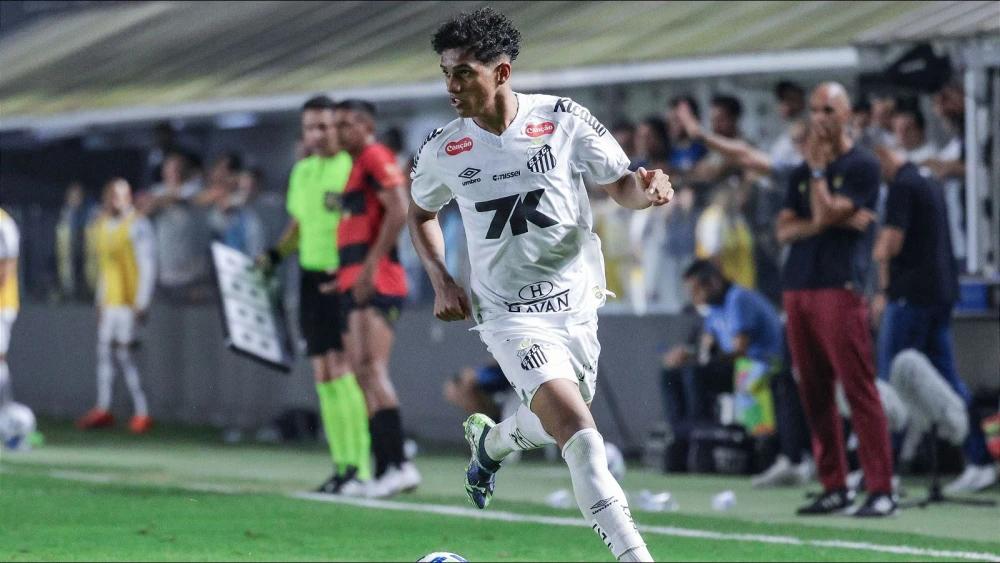 Souza seals long-term Tottenham switch from Santos