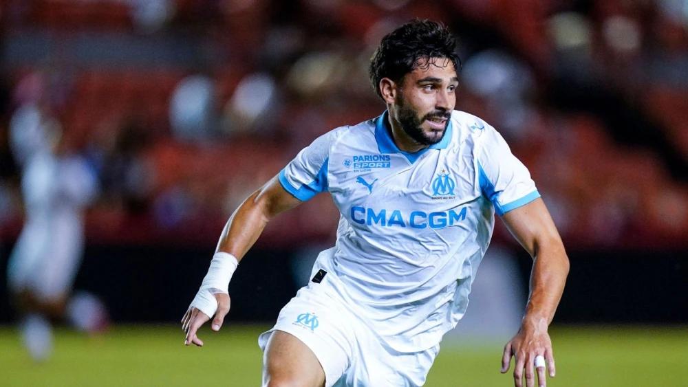 Neal Maupay joins Sevilla on loan from Marseille