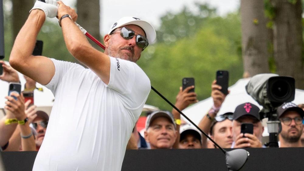 Veteran Phil Mickelson to miss start of LIV Golf season due to health matter