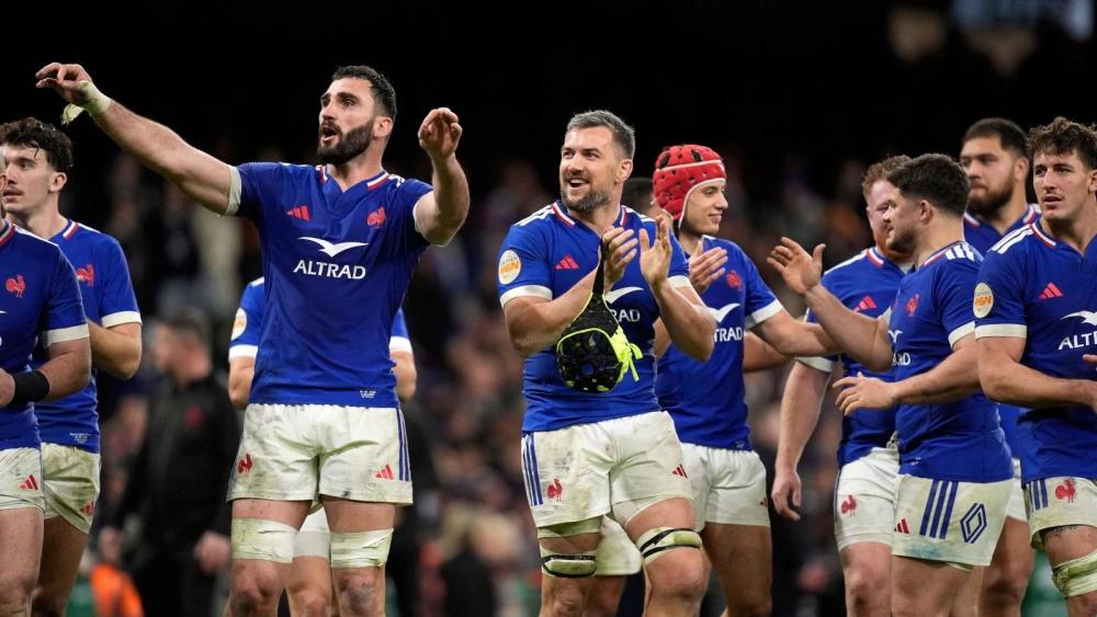 France only make forced changes to team for 'Le Crunch' against England